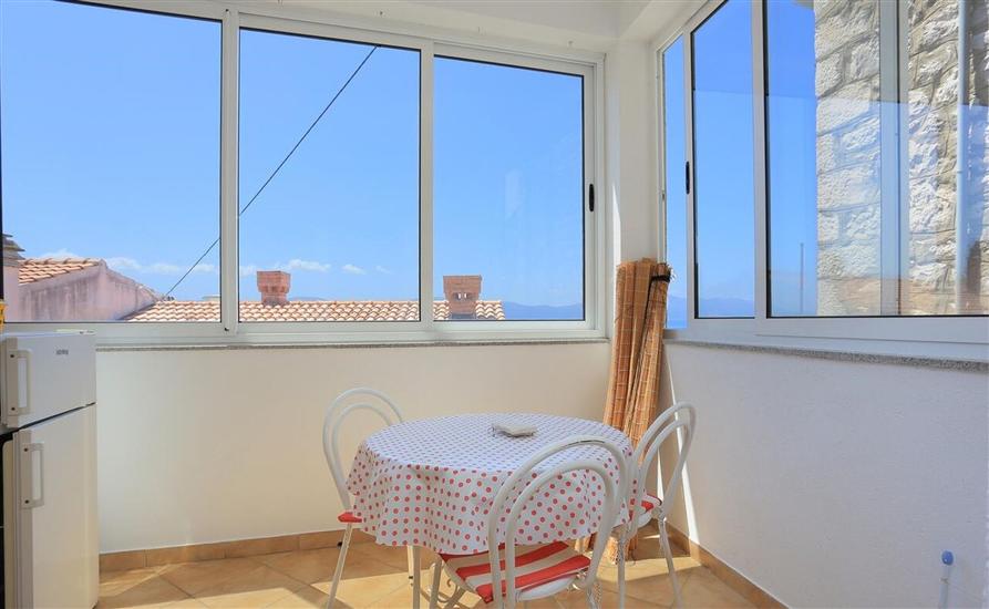 Apartment A2, for 3 persons