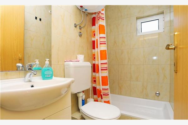 Apartment A3, for 5 persons