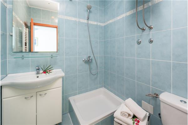 Apartment A8, for 3 persons