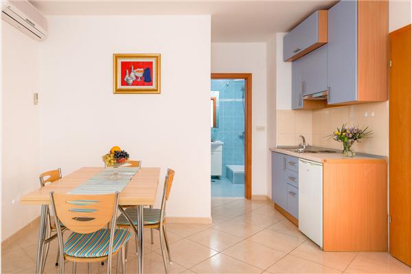 Apartment A8, for 3 persons