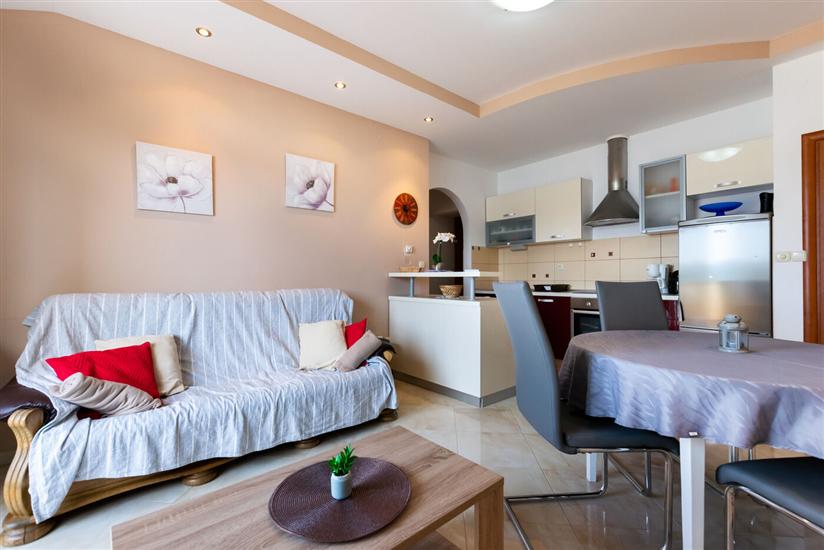 Apartment A4, for 4 persons