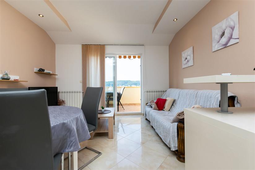 Apartment A4, for 4 persons