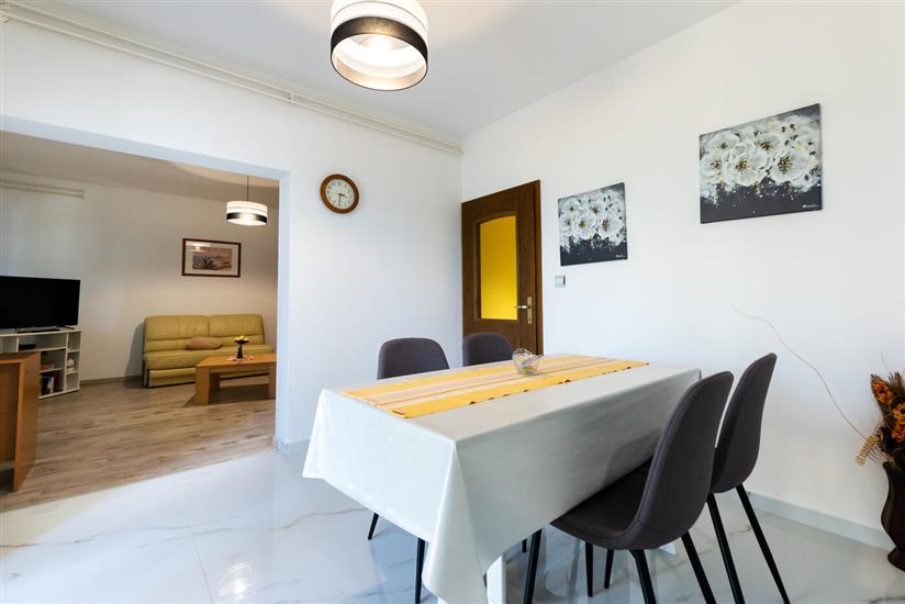 Apartment A1, for 3 persons