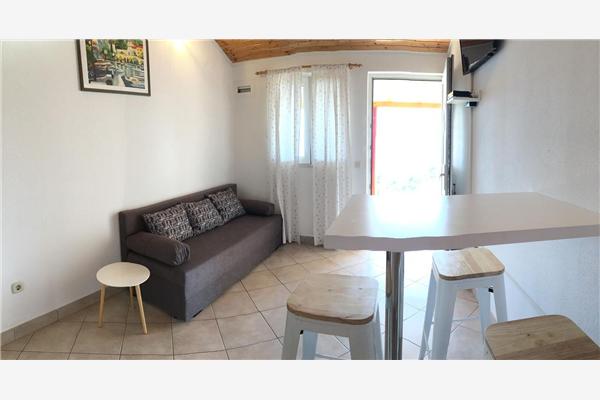 Apartment A2, for 3 persons