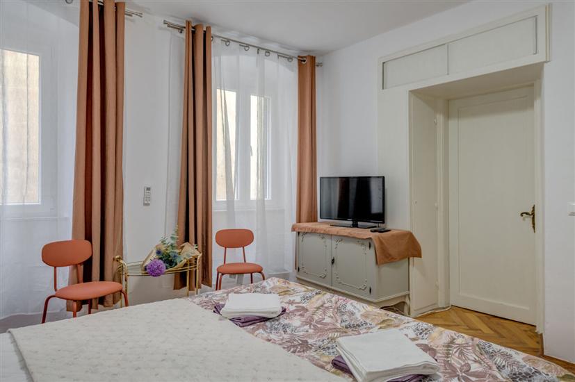 Apartment A1, for 2 persons