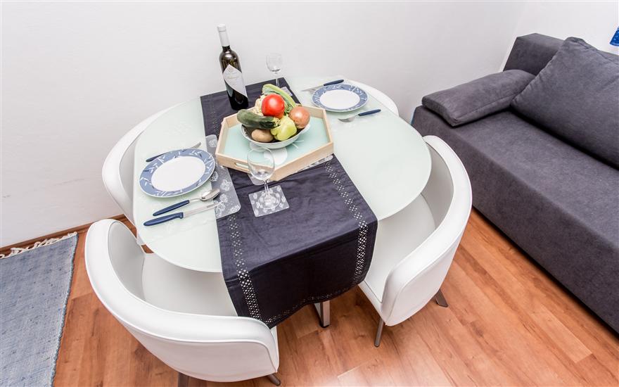 Apartment A1, for 3 persons