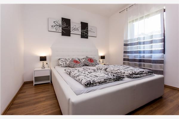 Apartment A2, for 5 persons