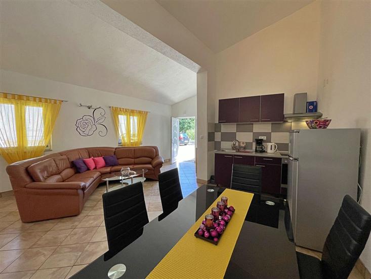 Apartment A3, for 5 persons