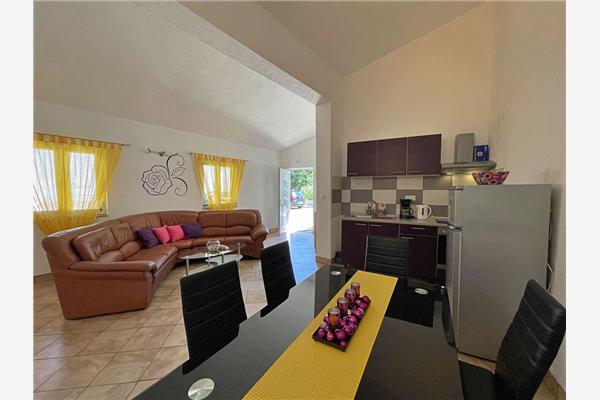 Apartment A3, for 5 persons