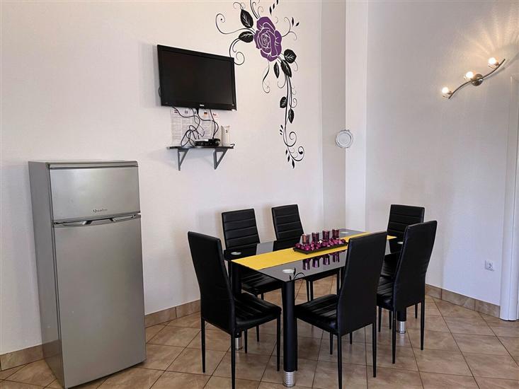 Apartment A3, for 5 persons