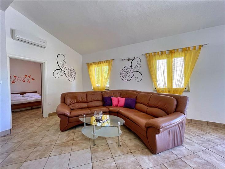 Apartment A3, for 5 persons