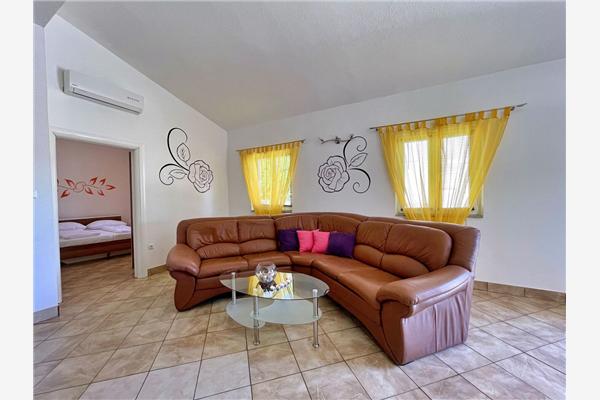 Apartment A3, for 5 persons