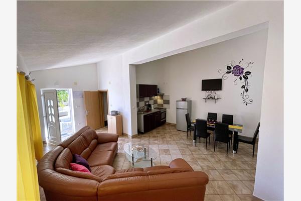 Apartment A3, for 5 persons