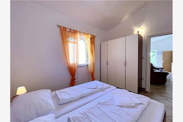 Apartment A3, for 5 persons