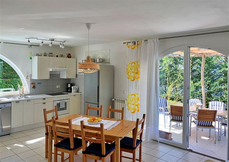 Apartment A4, for 4 persons