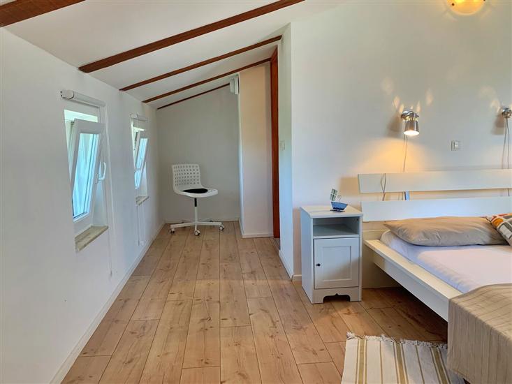 Apartment A4, for 4 persons