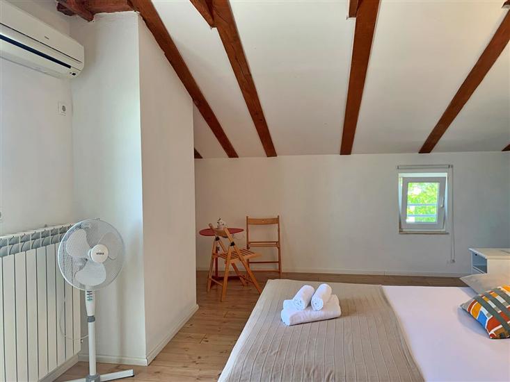 Apartment A4, for 4 persons