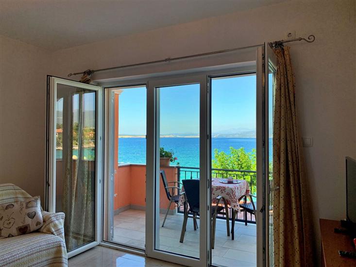 Apartment A2, for 3 persons