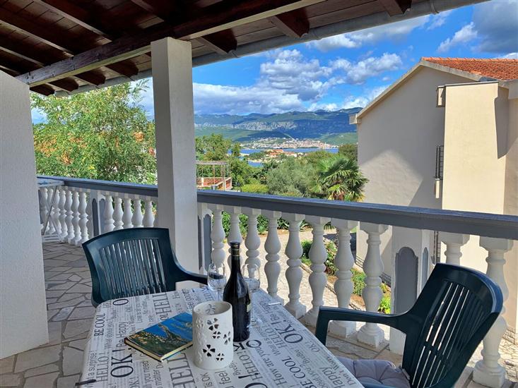 Apartment A2, for 3 persons