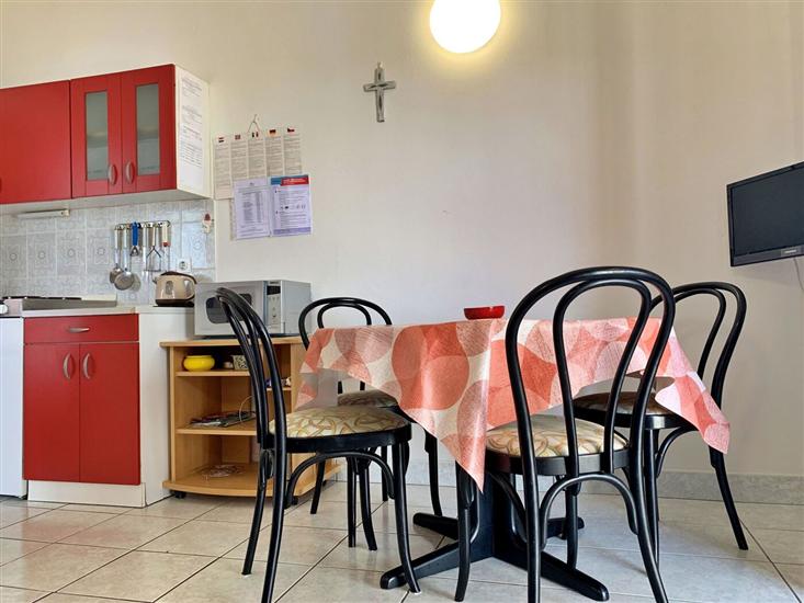 Apartment A2, for 3 persons