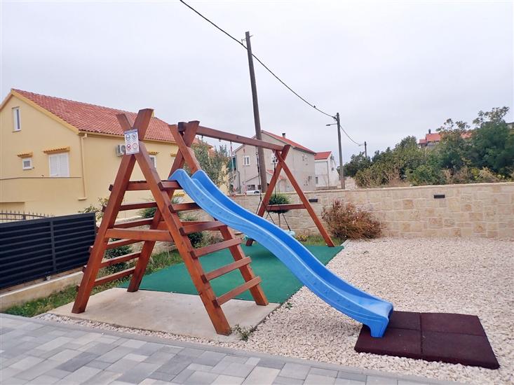 Apartment Azeret sa bazenom