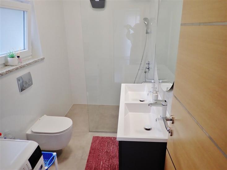 Apartment A1, for 6 persons