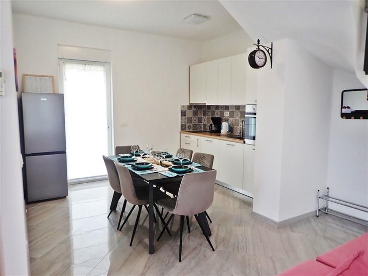 Apartment A1, for 6 persons