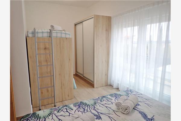 Apartment A1, for 6 persons