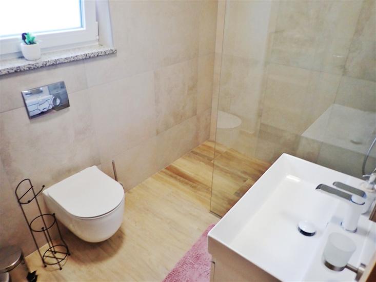 Apartment A1, for 6 persons