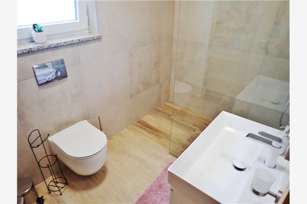 Apartment A1, for 6 persons