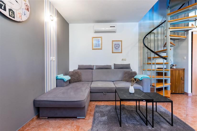 House K1, for 5 persons