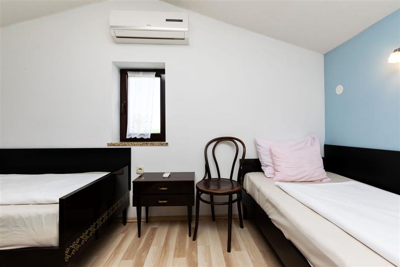 House K1, for 5 persons