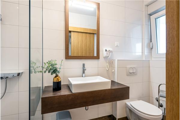 House K1, for 8 persons