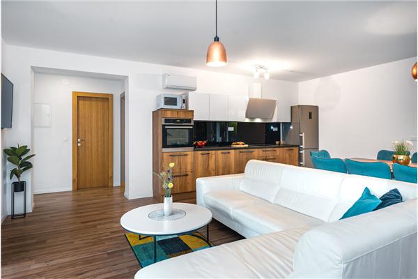 House K1, for 8 persons