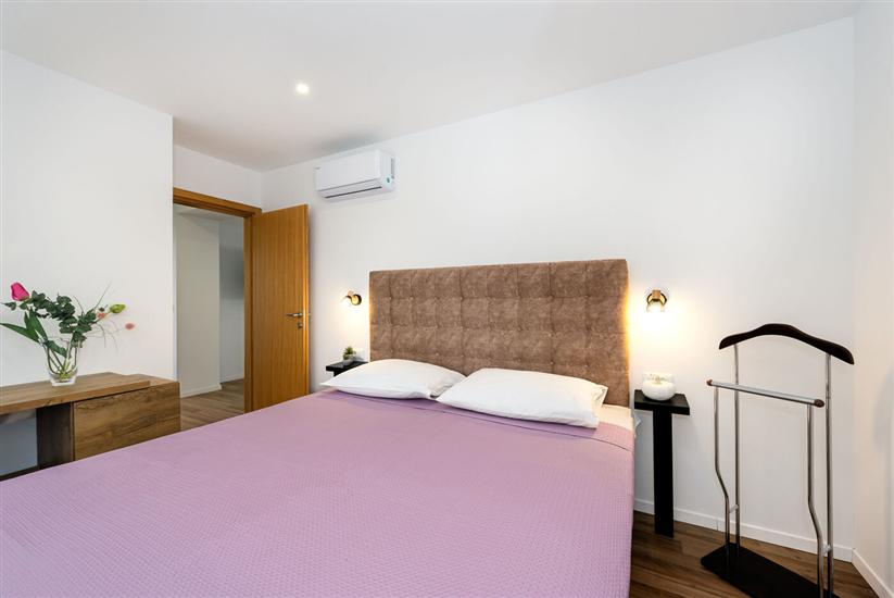 House K1, for 8 persons