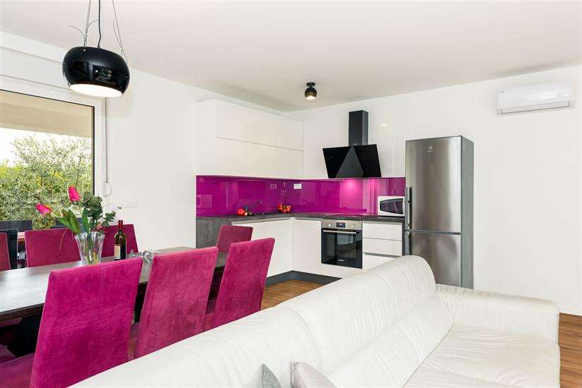 House K1, for 8 persons