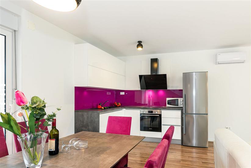 House K1, for 8 persons