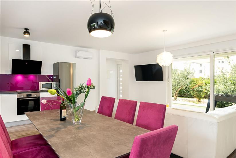 House K1, for 8 persons