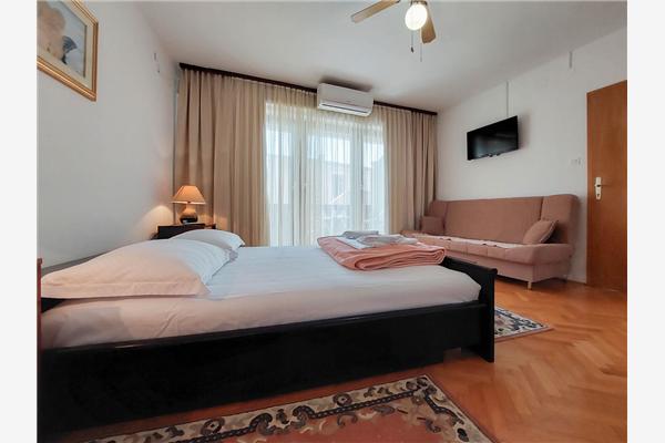 Apartment A1, for 3 persons