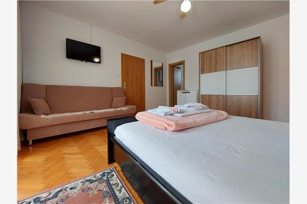 Apartment A1, for 3 persons