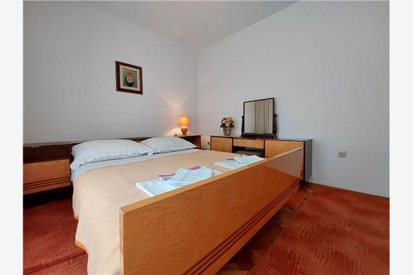 Apartment A3, for 8 persons