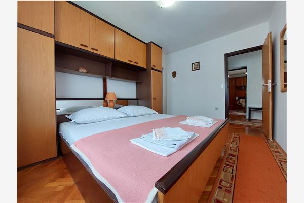 Apartment A3, for 8 persons