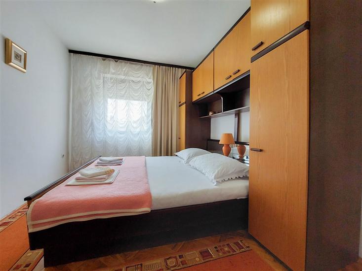 Apartment A3, for 8 persons