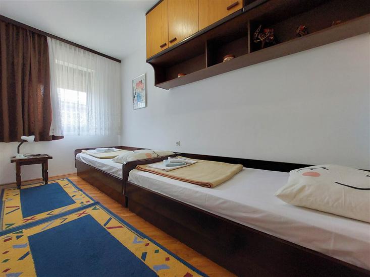 Apartment A3, for 8 persons
