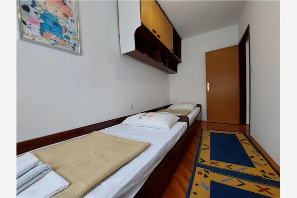 Apartment A3, for 8 persons