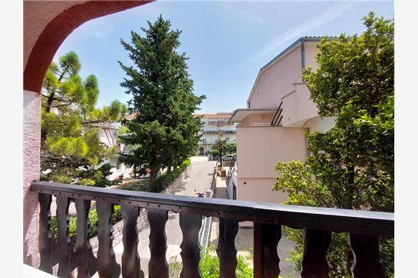 Apartment A3, for 8 persons