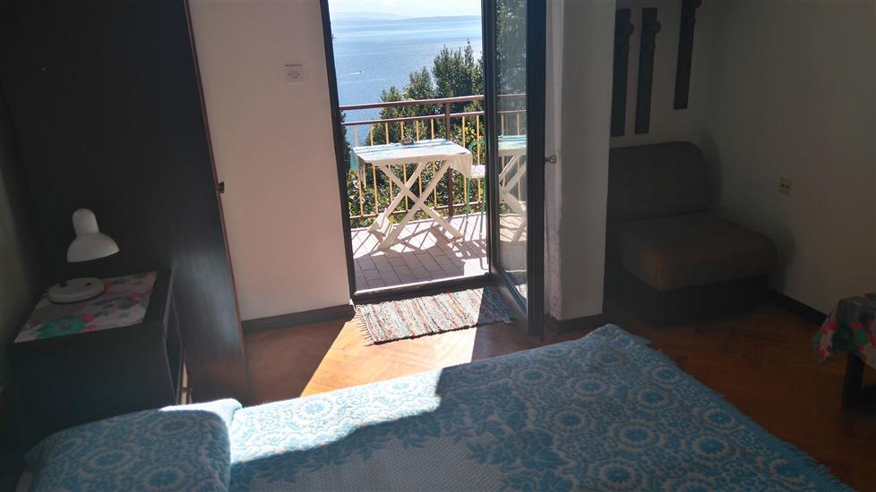 Apartment A2, for 9 persons