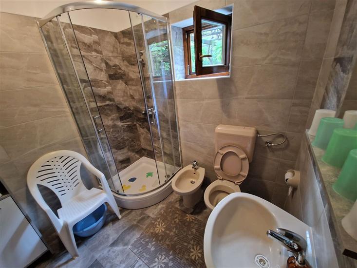 Apartment A2, for 9 persons