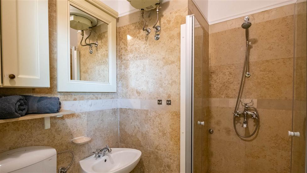 Apartment A2, for 3 persons