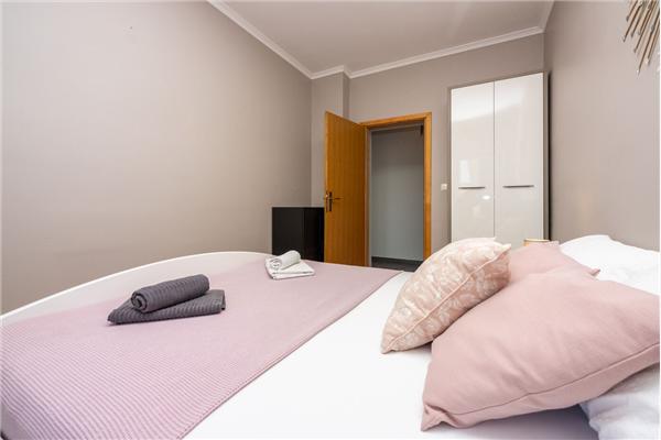 Apartment A3, for 8 persons